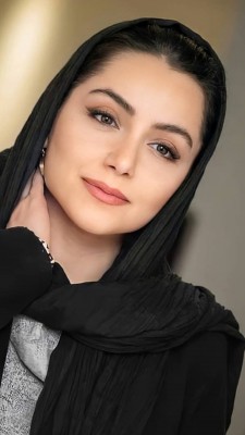 نازنین بیاتی-بازیگر ایرانی